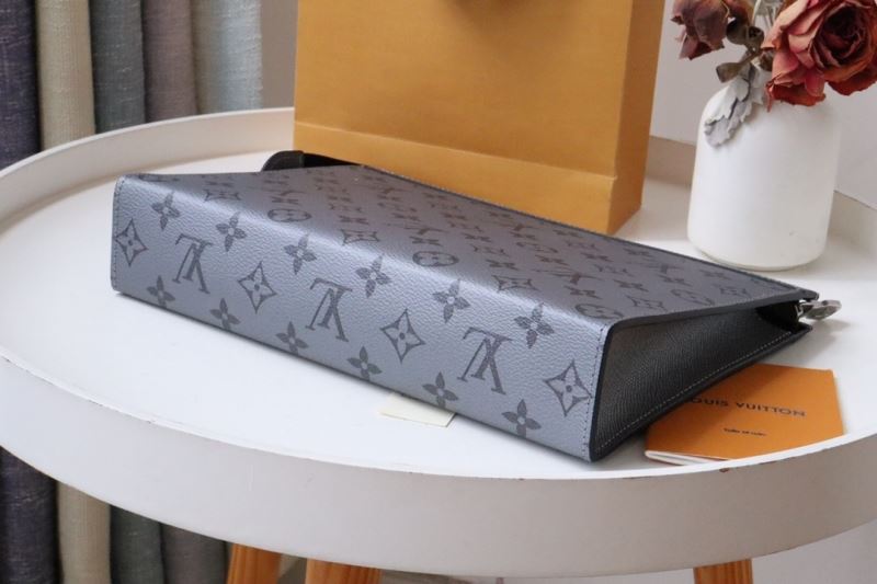 Louis Vuitton Clutch Bags